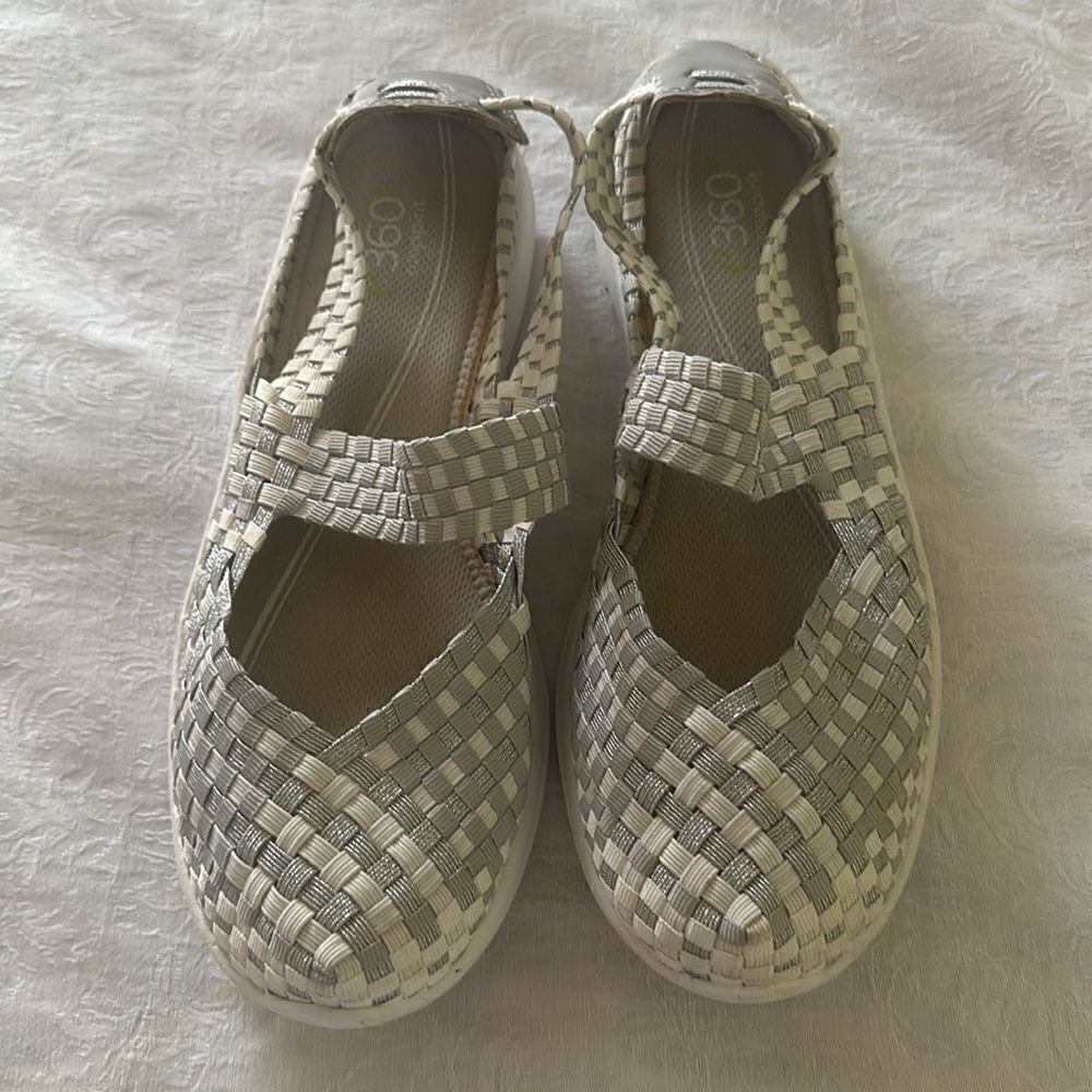 Easy Spirit 360 Silver/Gray Woven Sandals Size 9.5 W Esquartet